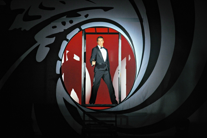 James Bond Show 007